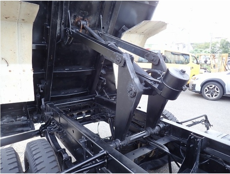 2006 Hino Ranger Dump